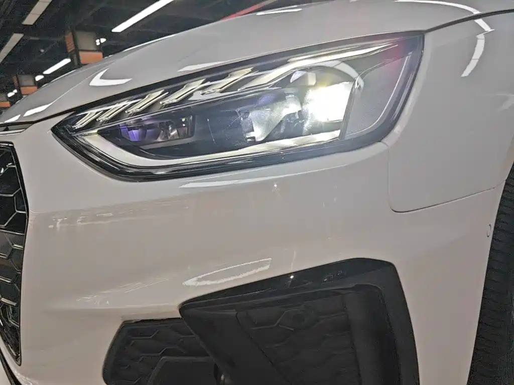 Audi A4L — миниатюра 24