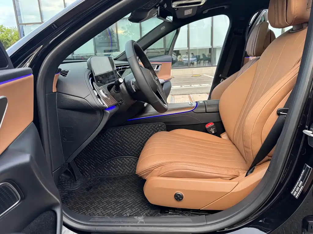 Mercedes-Benz E-Class — миниатюра 4