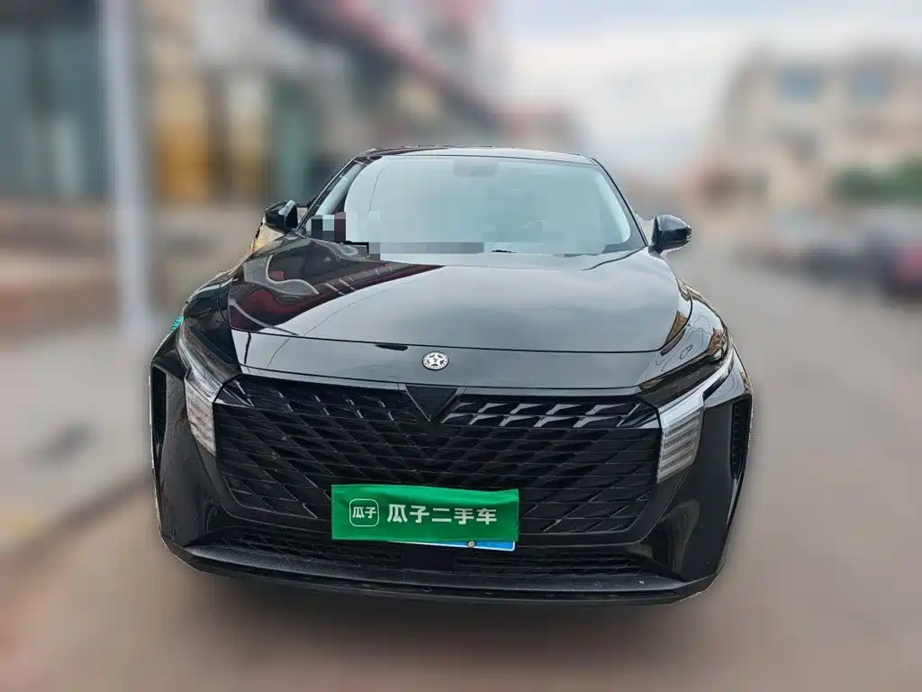 Venucia V — миниатюра 2