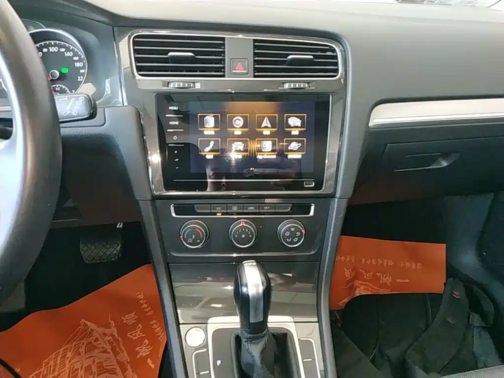 Volkswagen Golf — миниатюра 13