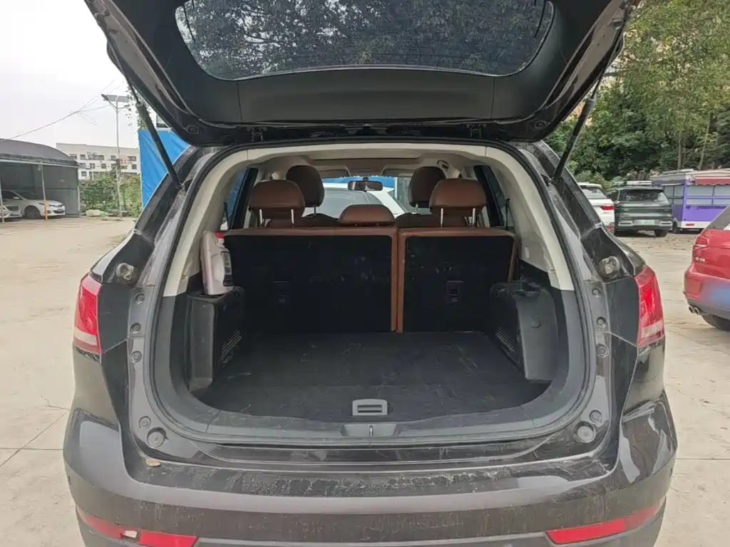 Borgward BX7 — миниатюра 19