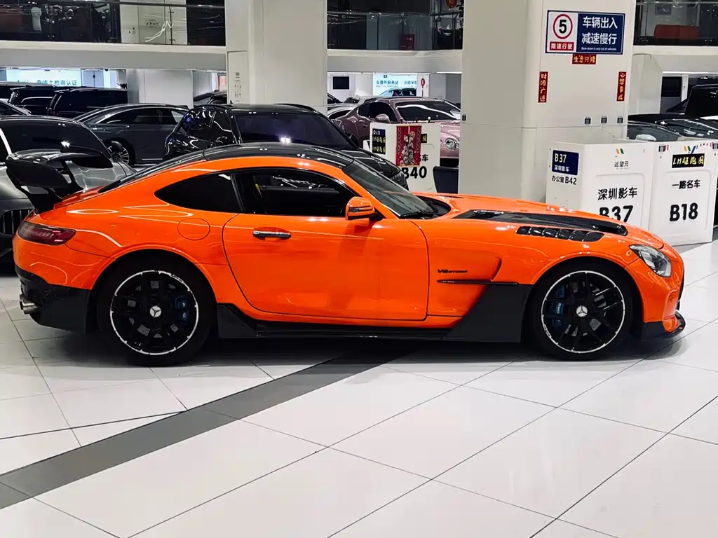 MERCEDES-BENZ AMG GT