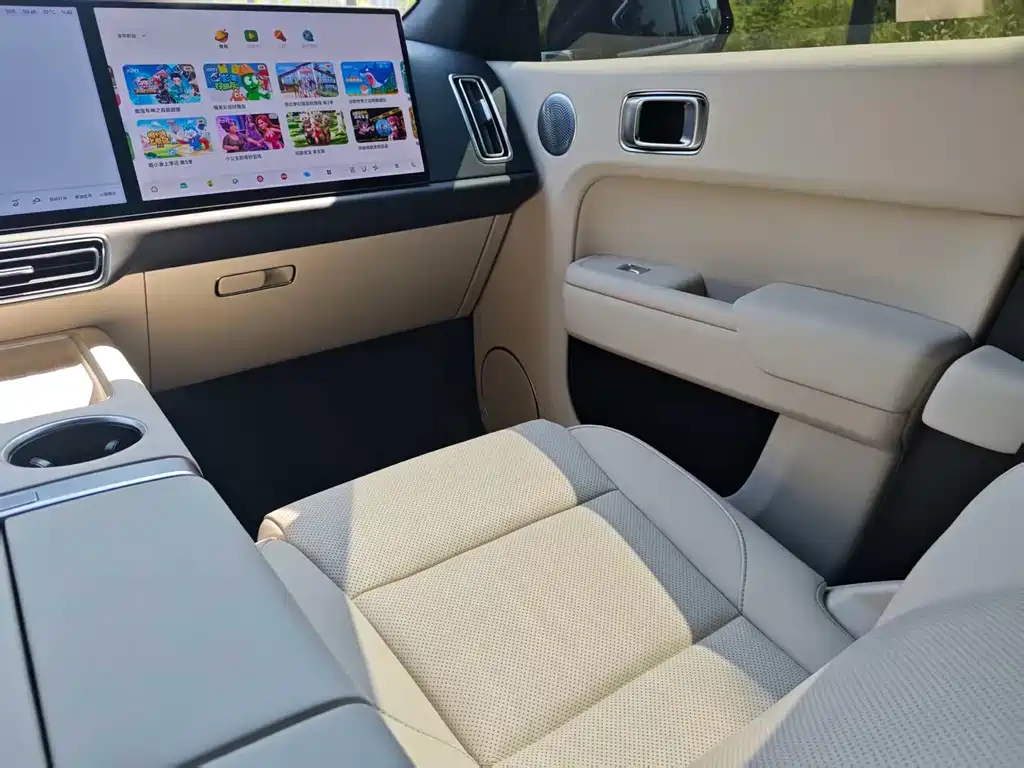Li Auto Li L7 — миниатюра 30