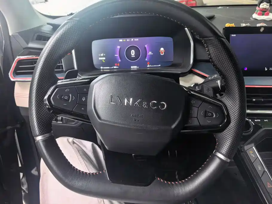 Lynk & Co 06 — миниатюра 13