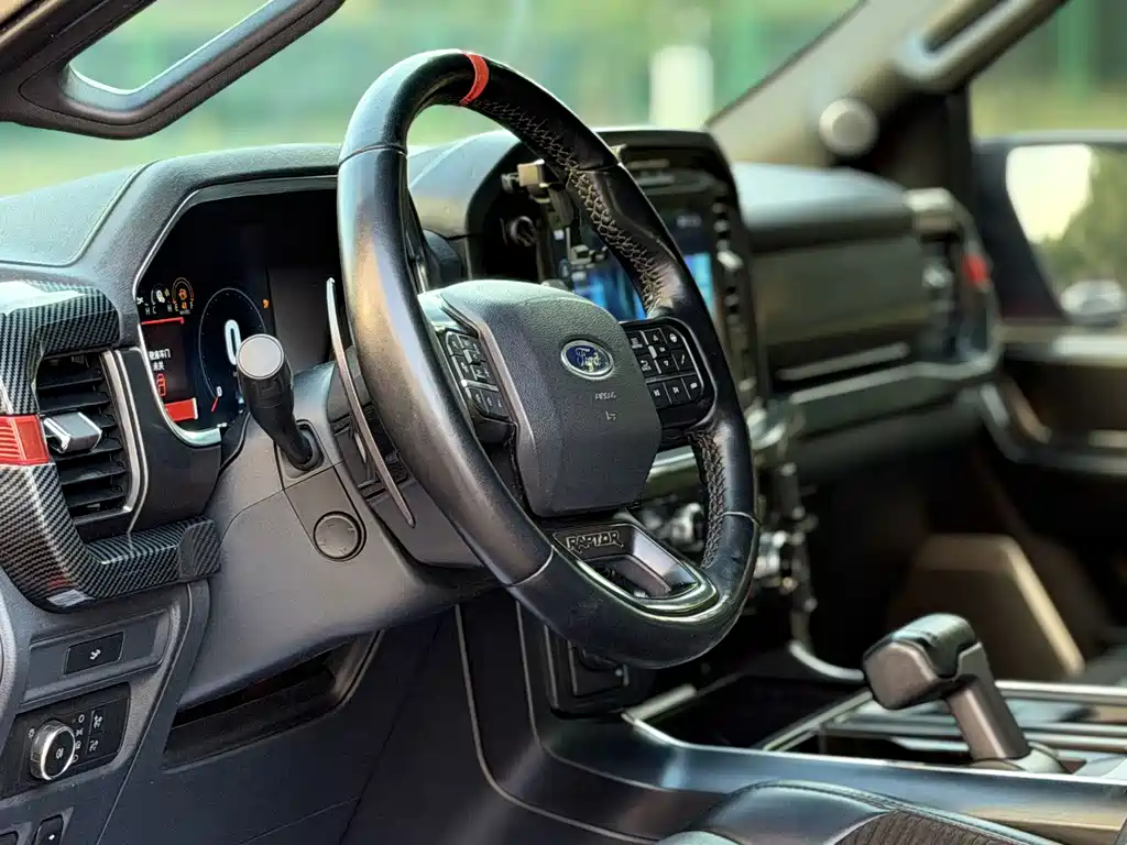 Ford F-150 Raptor — миниатюра 6