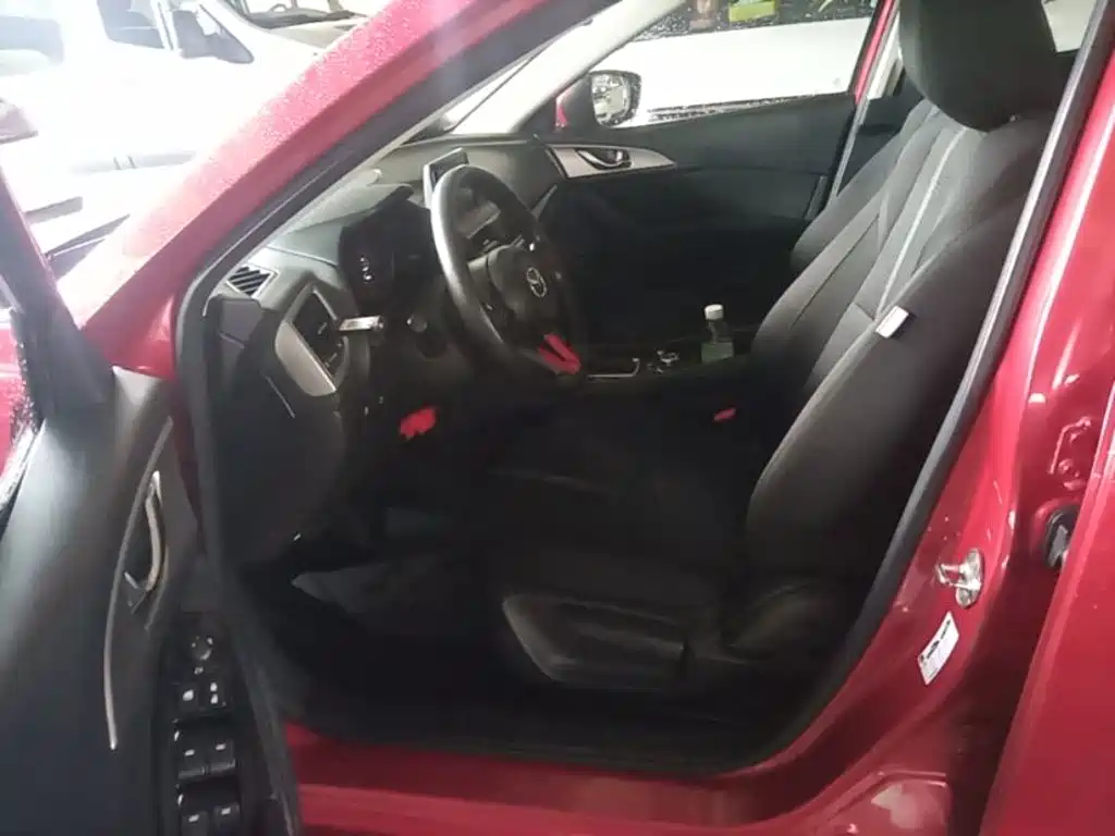 Mazda 3 Axela — миниатюра 16