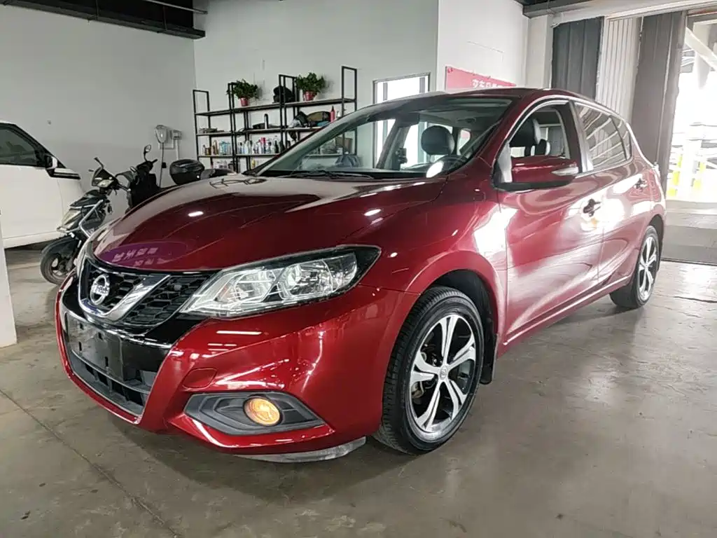 Nissan Tiida — миниатюра 2