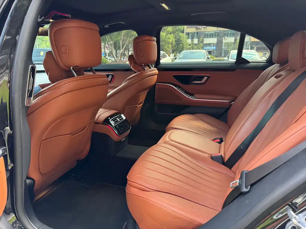 Mercedes-Benz S-Class — миниатюра 9