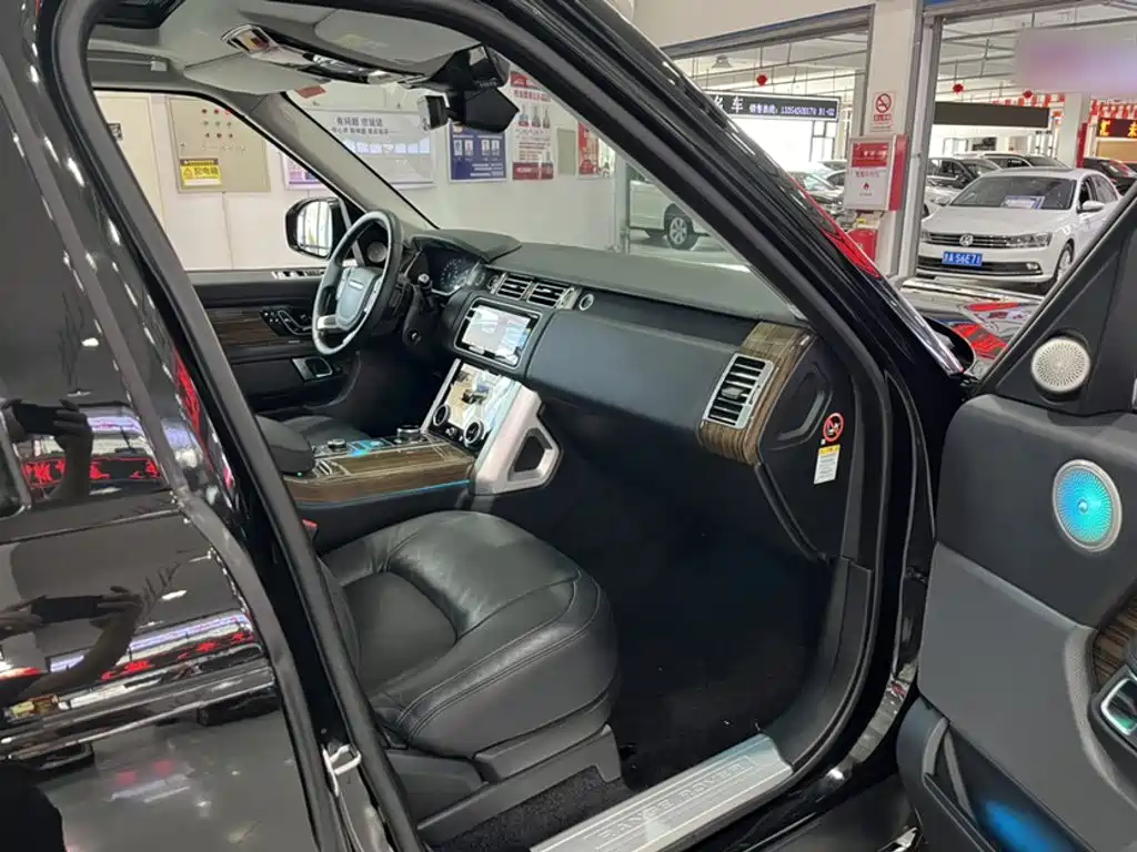 Land Rover Range Rover — миниатюра 12