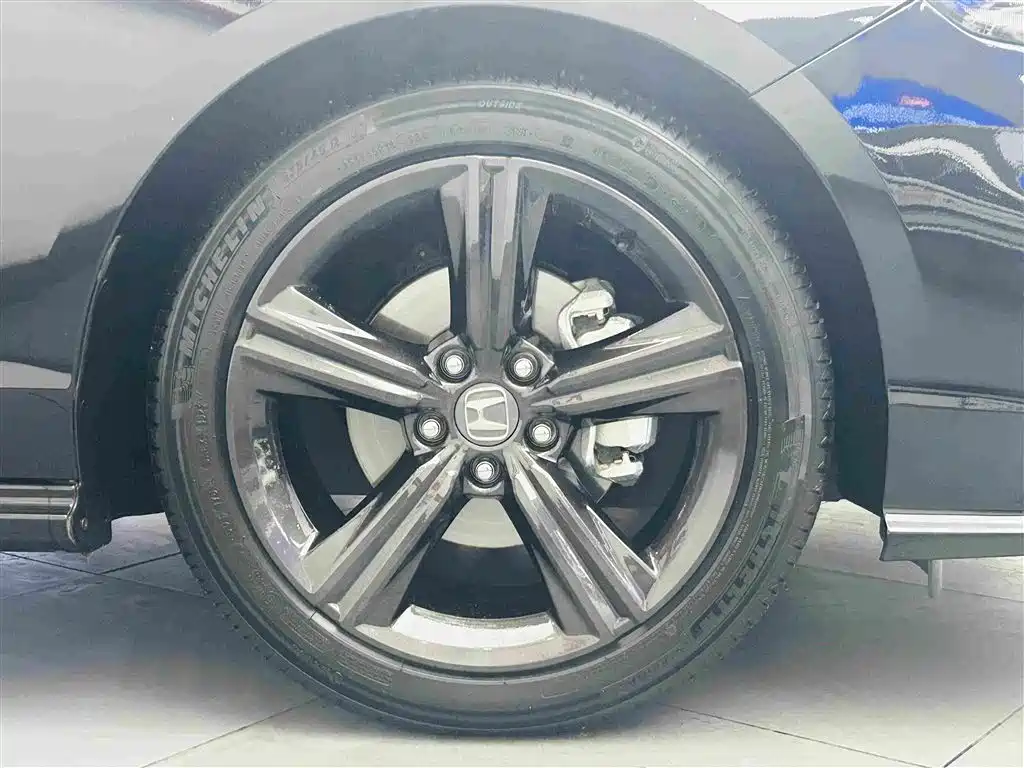 Honda Inspire — миниатюра 10