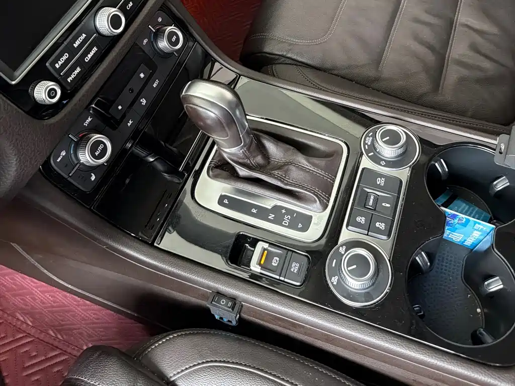 Volkswagen Touareg — миниатюра 14