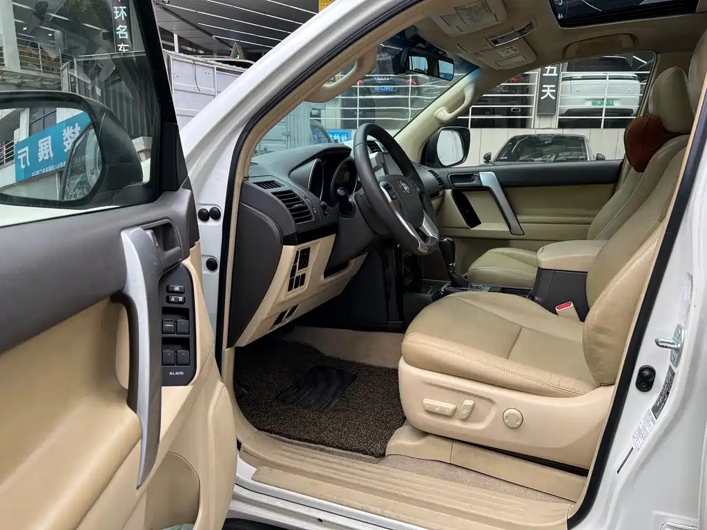 Toyota Prado (Import) — миниатюра 3