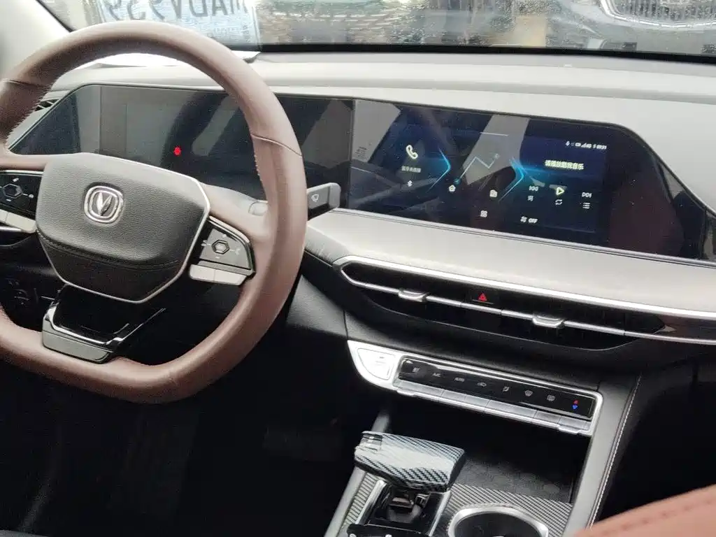 Changan Eado — миниатюра 4
