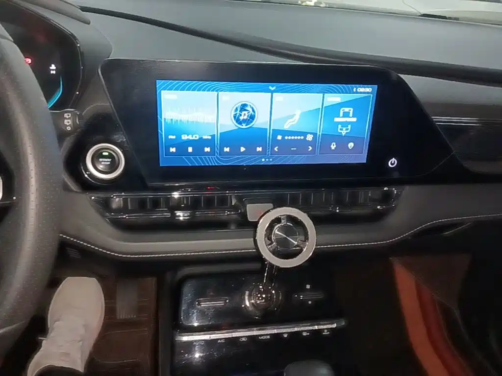 Wuling Victory — миниатюра 13