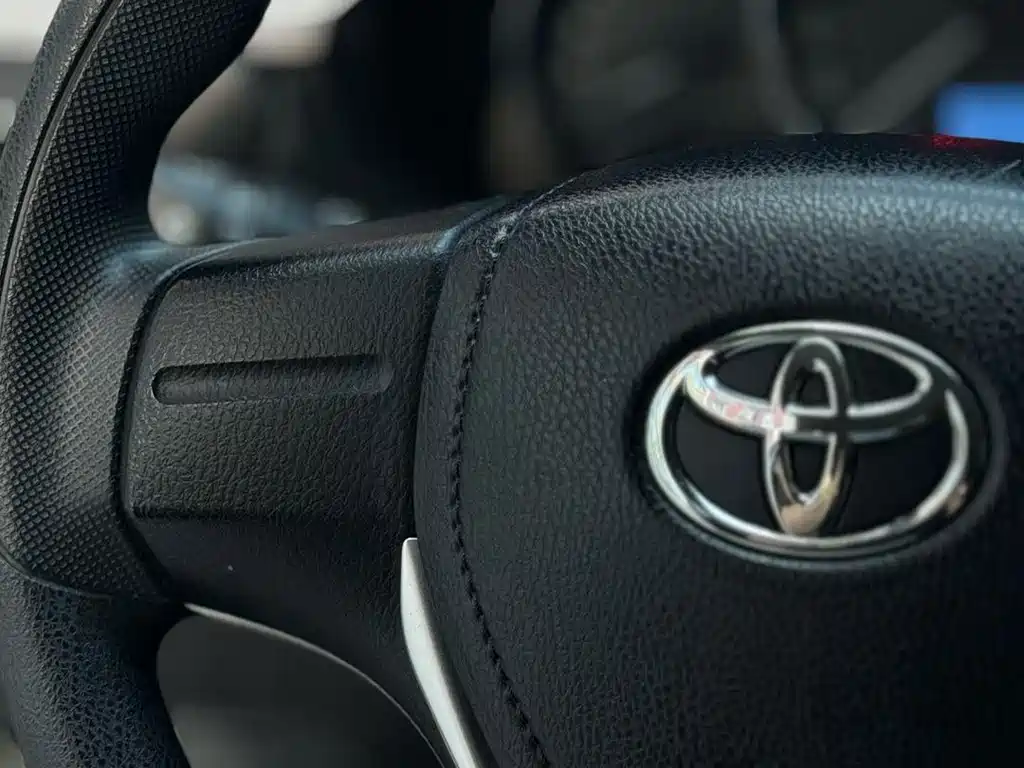 Toyota Corolla — миниатюра 4