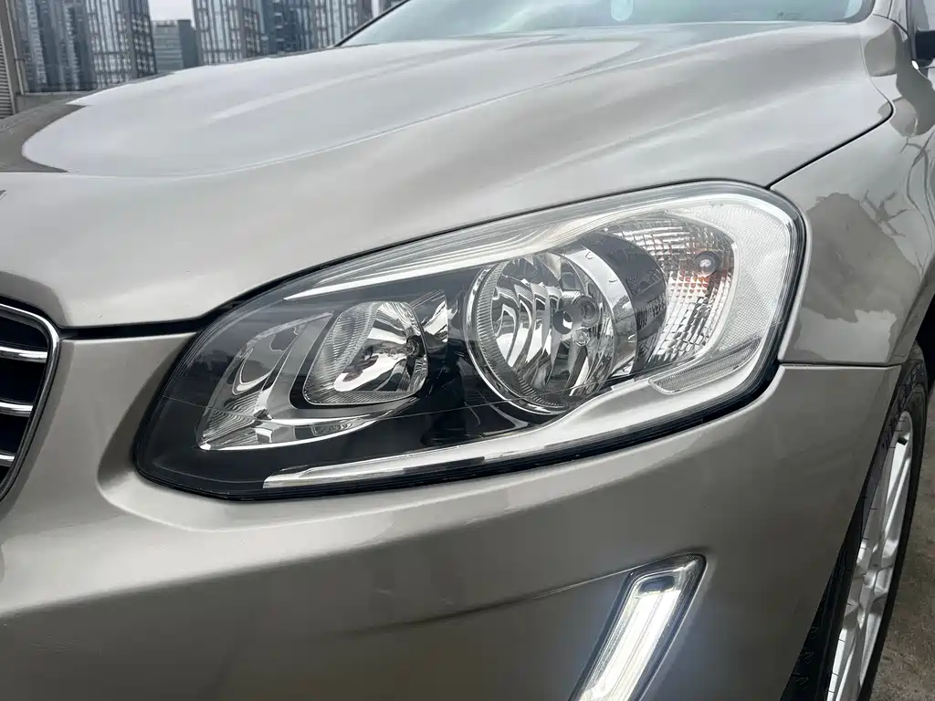 Volvo XC60 — миниатюра 15