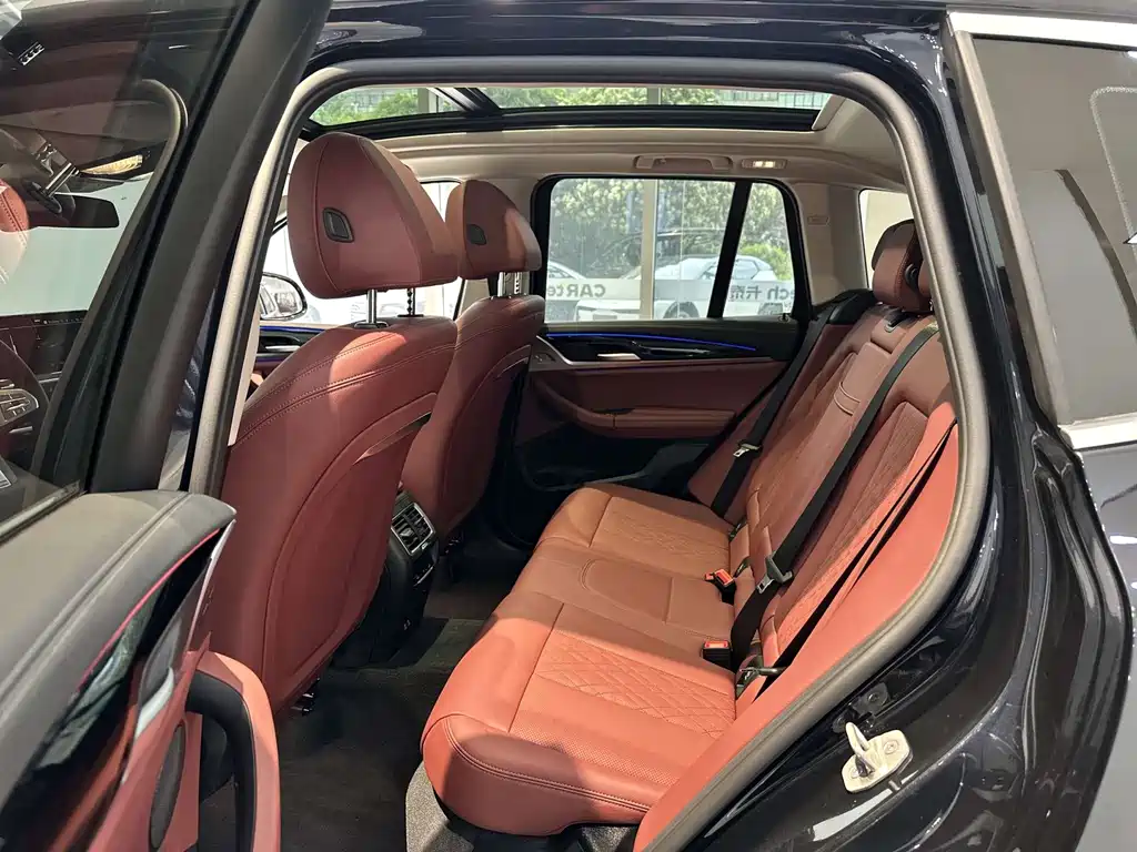 BMW X3 — миниатюра 13