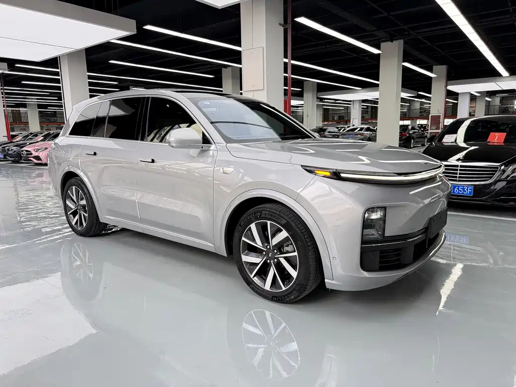 Li Auto Li L8 — миниатюра 3