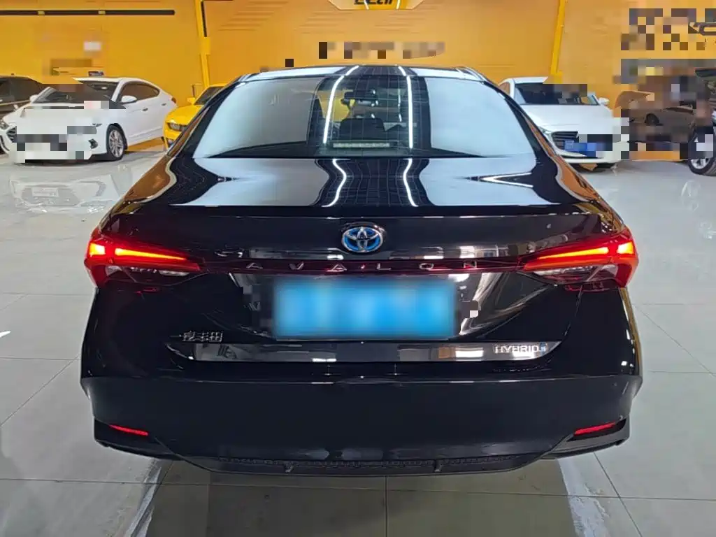 Toyota Avalon — миниатюра 6