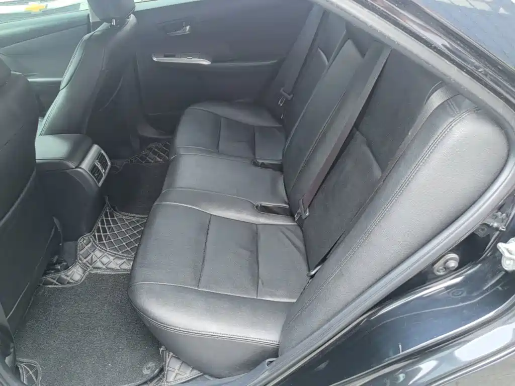 Toyota Camry — миниатюра 17