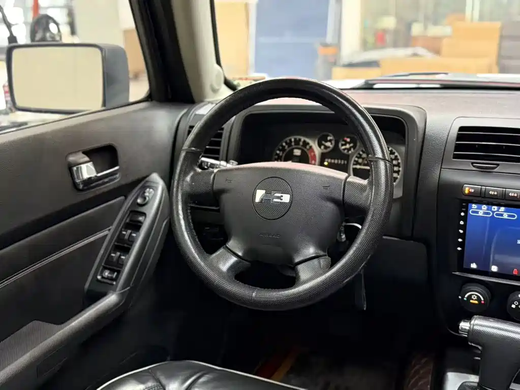 Hummer H3 — миниатюра 5