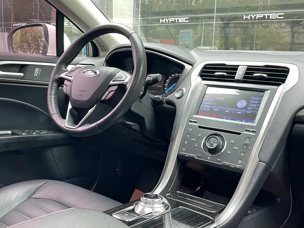 Ford Mondeo — миниатюра 8