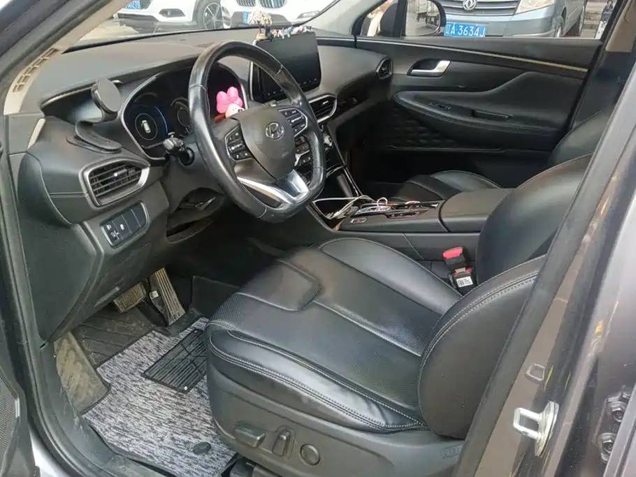 Hyundai Santa Fe — миниатюра 9