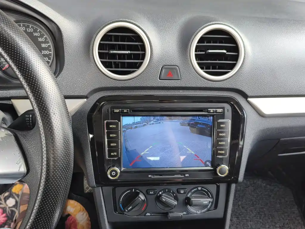 Volkswagen Jetta — миниатюра 13