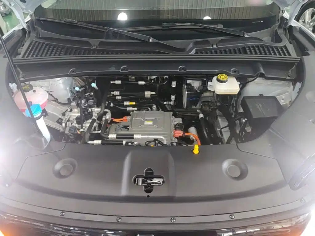 BYD Yuan UP — миниатюра 20