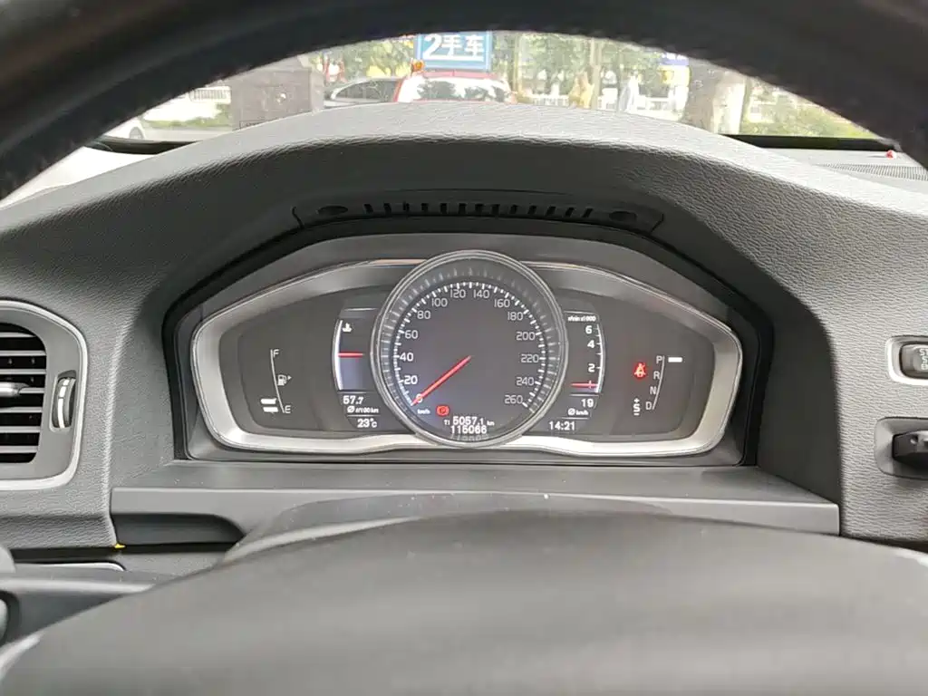 Volvo S60 — миниатюра 12