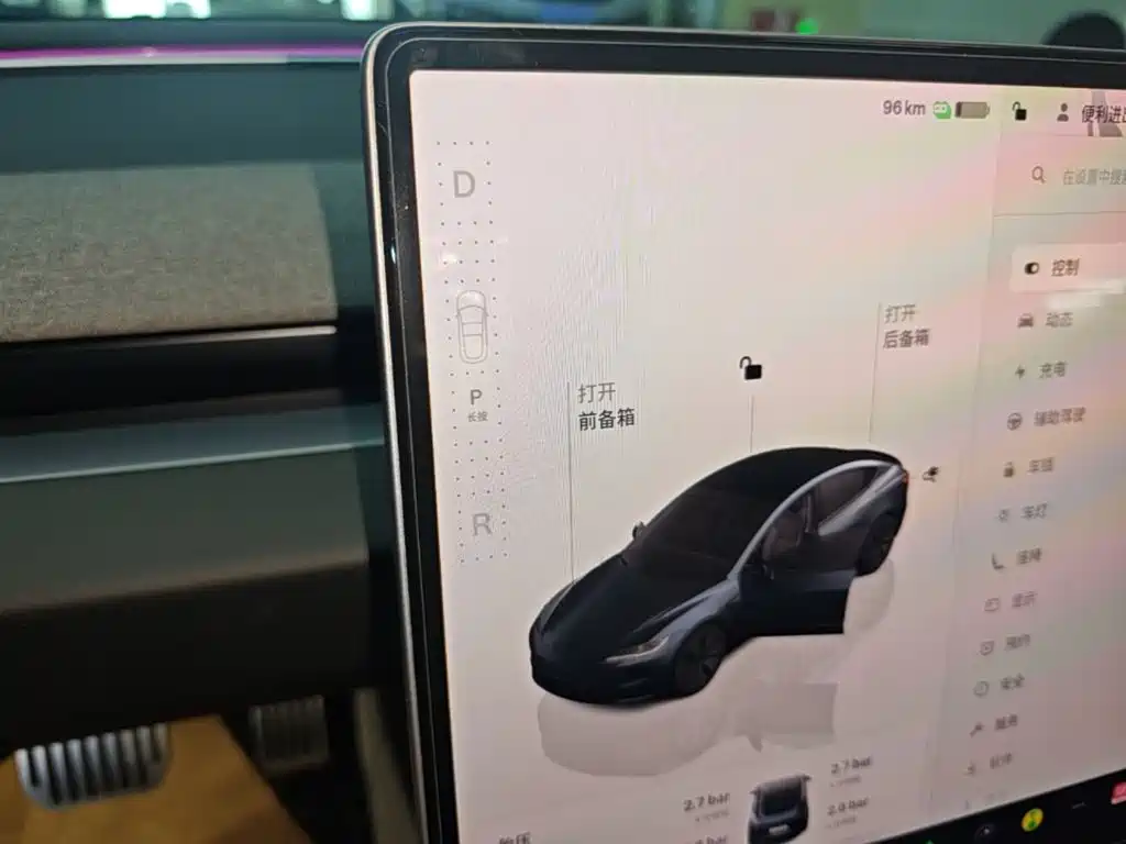 Tesla Model 3 — миниатюра 14