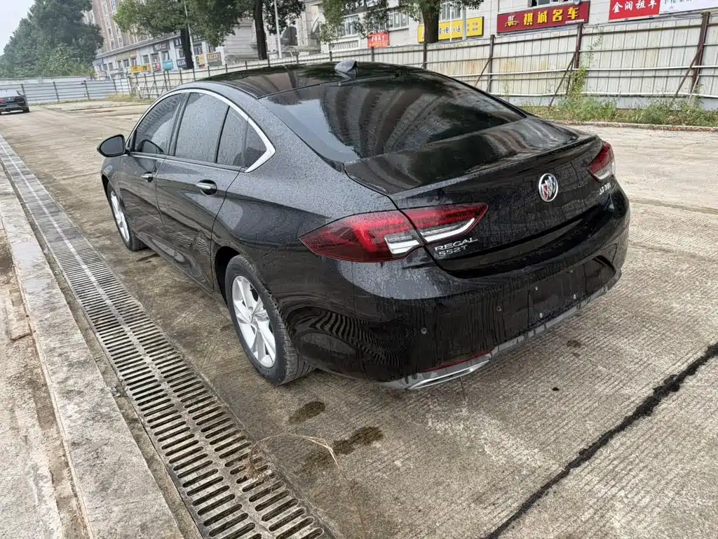 Buick Regal — миниатюра 9