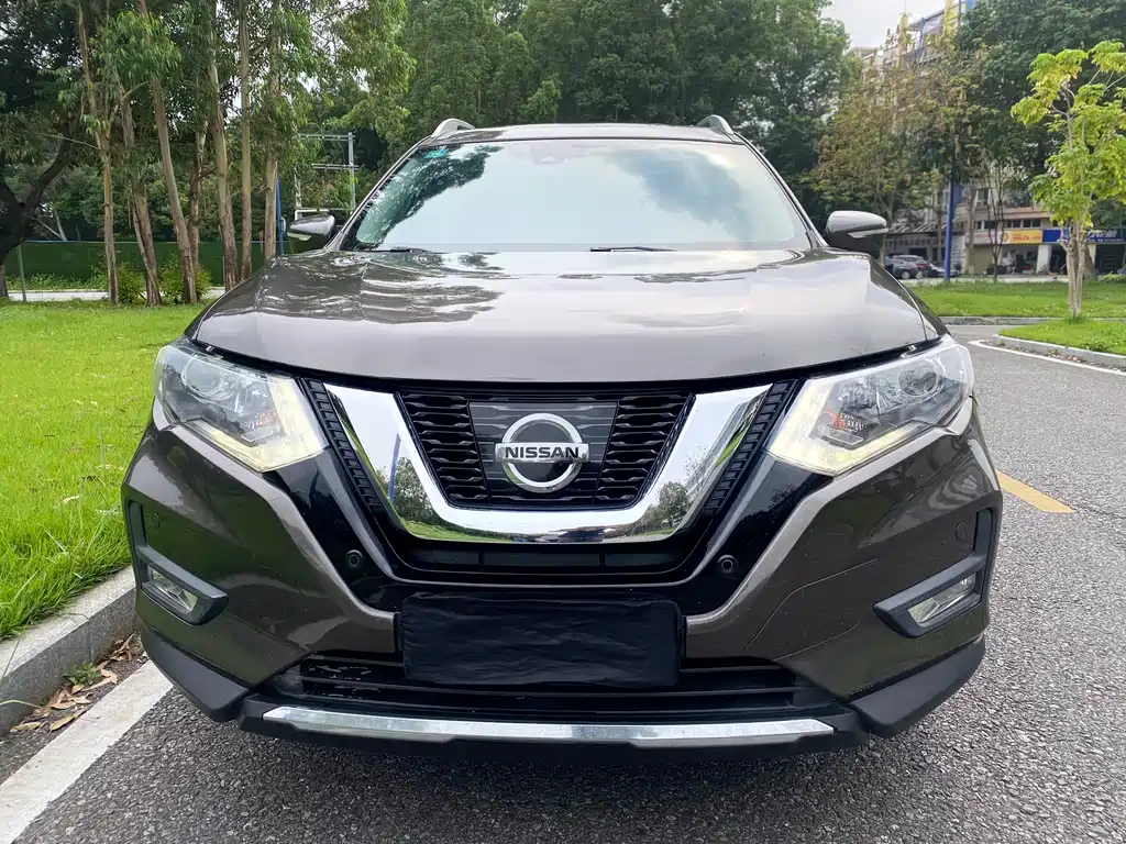 Купить Nissan X-Trail
