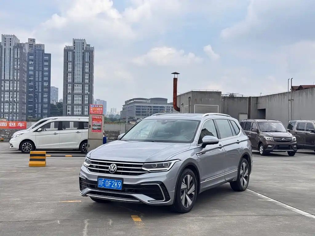 Купить Volkswagen Tiguan L
