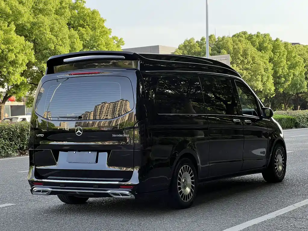 Mercedes-Benz Vito 2018 2.0T Elite 7 мест V