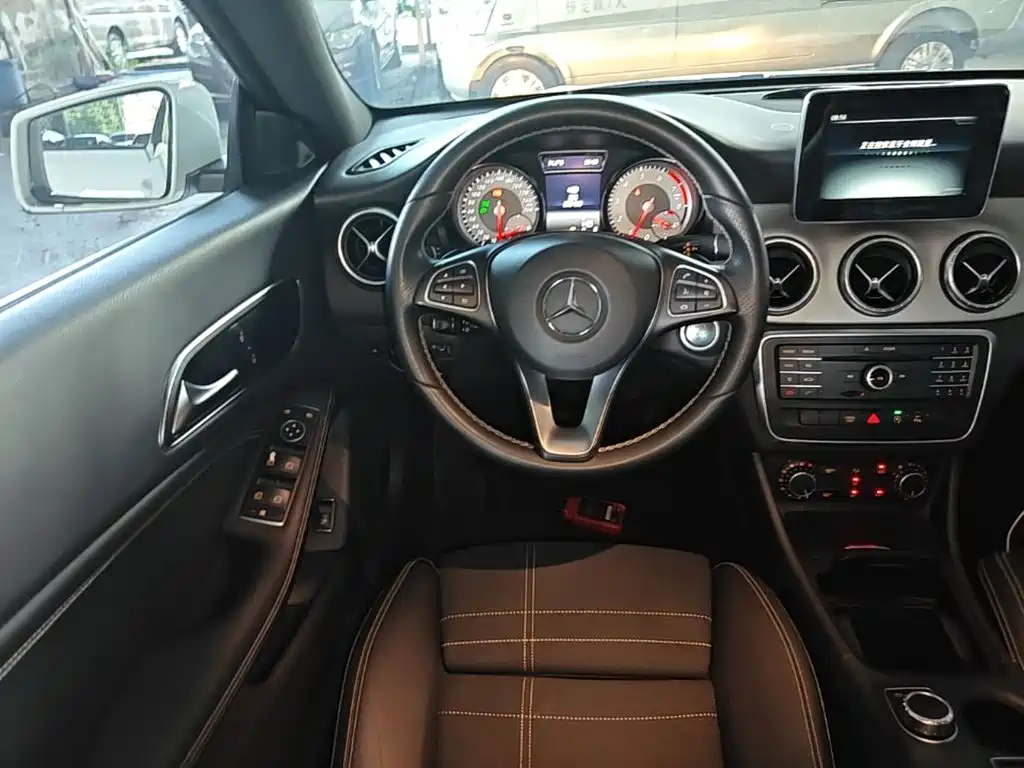 Mercedes-Benz CLA (Import) — миниатюра 11