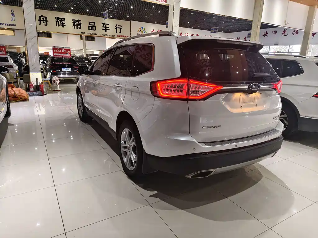Ford Edge — миниатюра 14