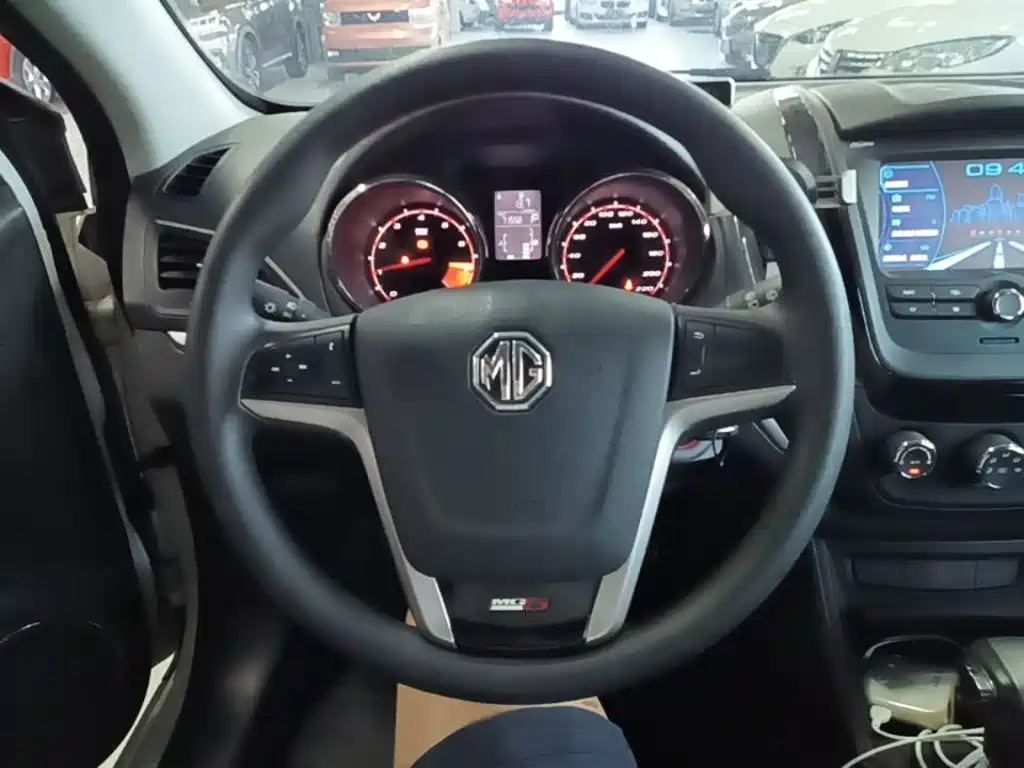 MG MG5 — миниатюра 11