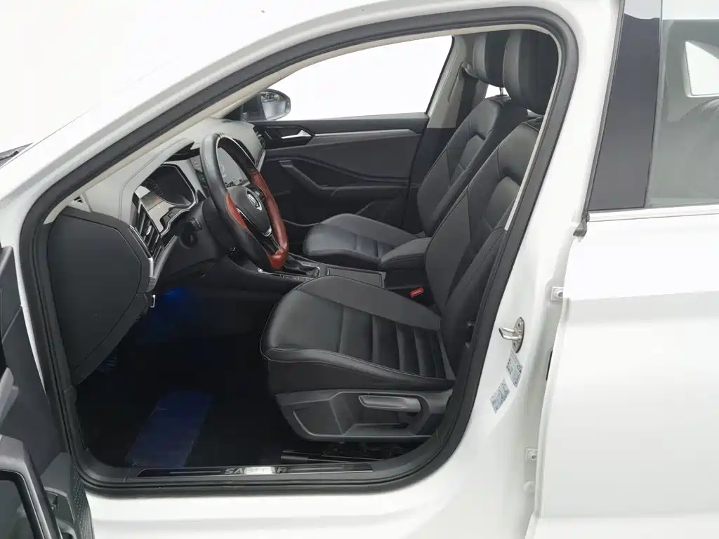 Volkswagen Sagitar — миниатюра 10