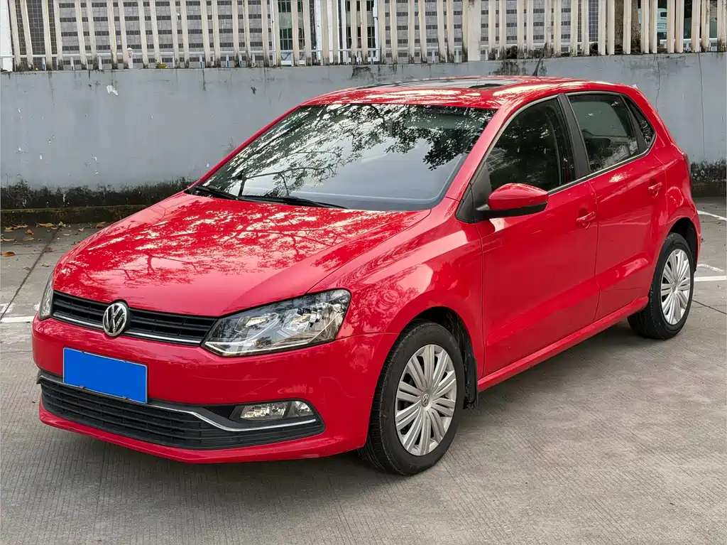 VOLKSWAGEN POLO