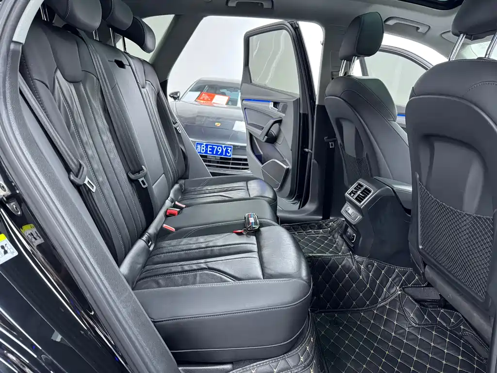 Audi Q5L — миниатюра 13