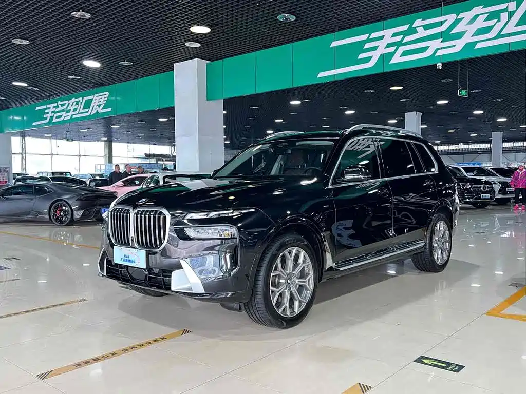 BMW X7 2025