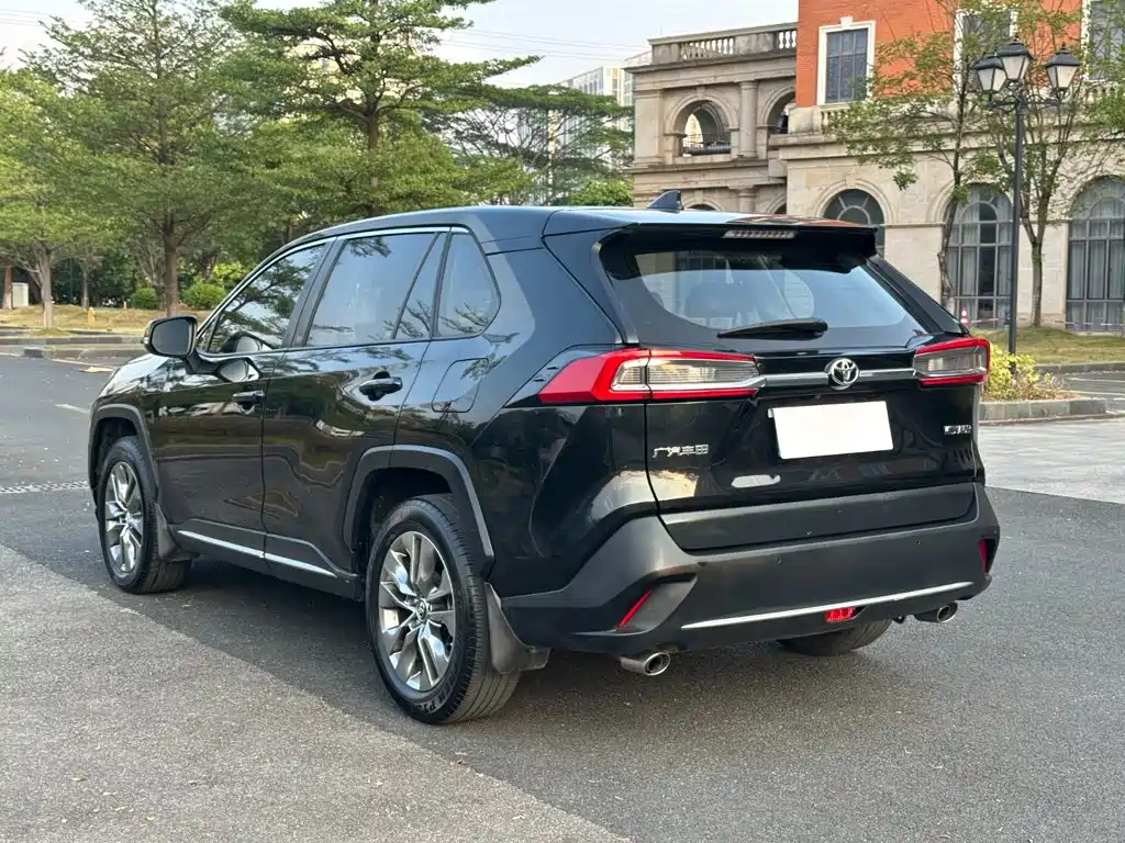 Toyota Wildlander — миниатюра 15