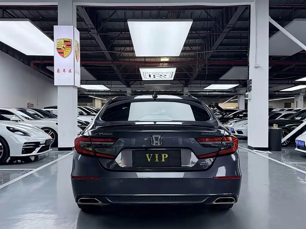 Honda Accord — миниатюра 18