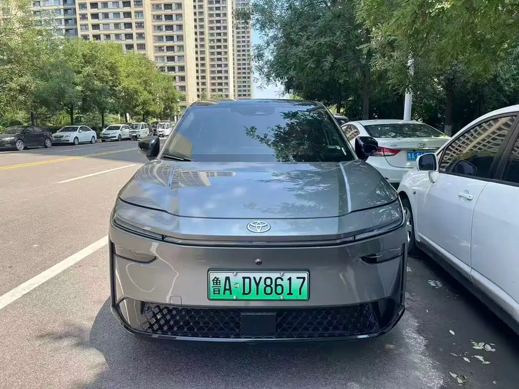 Toyota bZ3X - фото 2