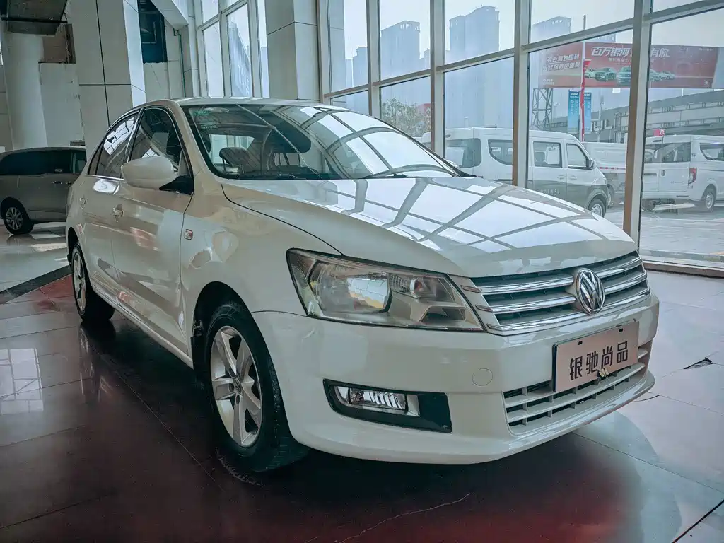 Volkswagen Santana — миниатюра 2