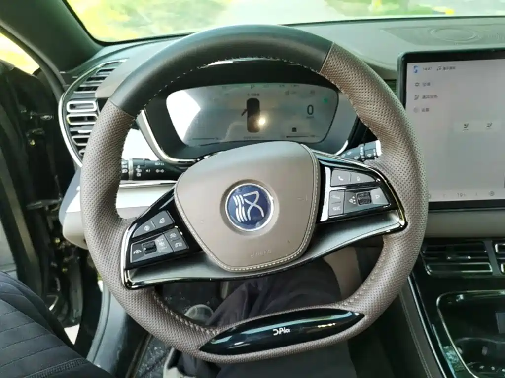 BYD Han — миниатюра 11