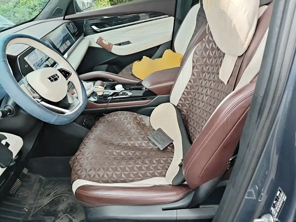 Geely Xingyue L — миниатюра 11