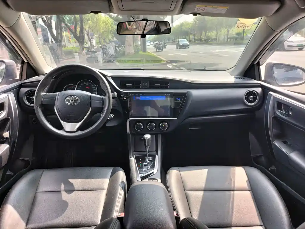 Toyota Corolla — миниатюра 9