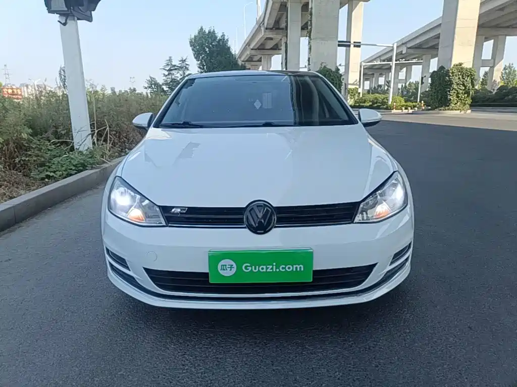 Volkswagen Golf — миниатюра 3